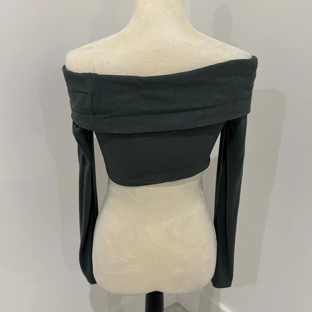 Garage Forest Green Off-Shoulder Top - Picture 2 of 3